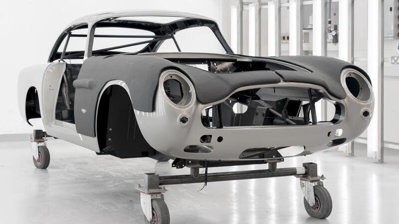 Aston Martin DB5: riparte la produzione e sar&agrave; una replica della supercar di 007