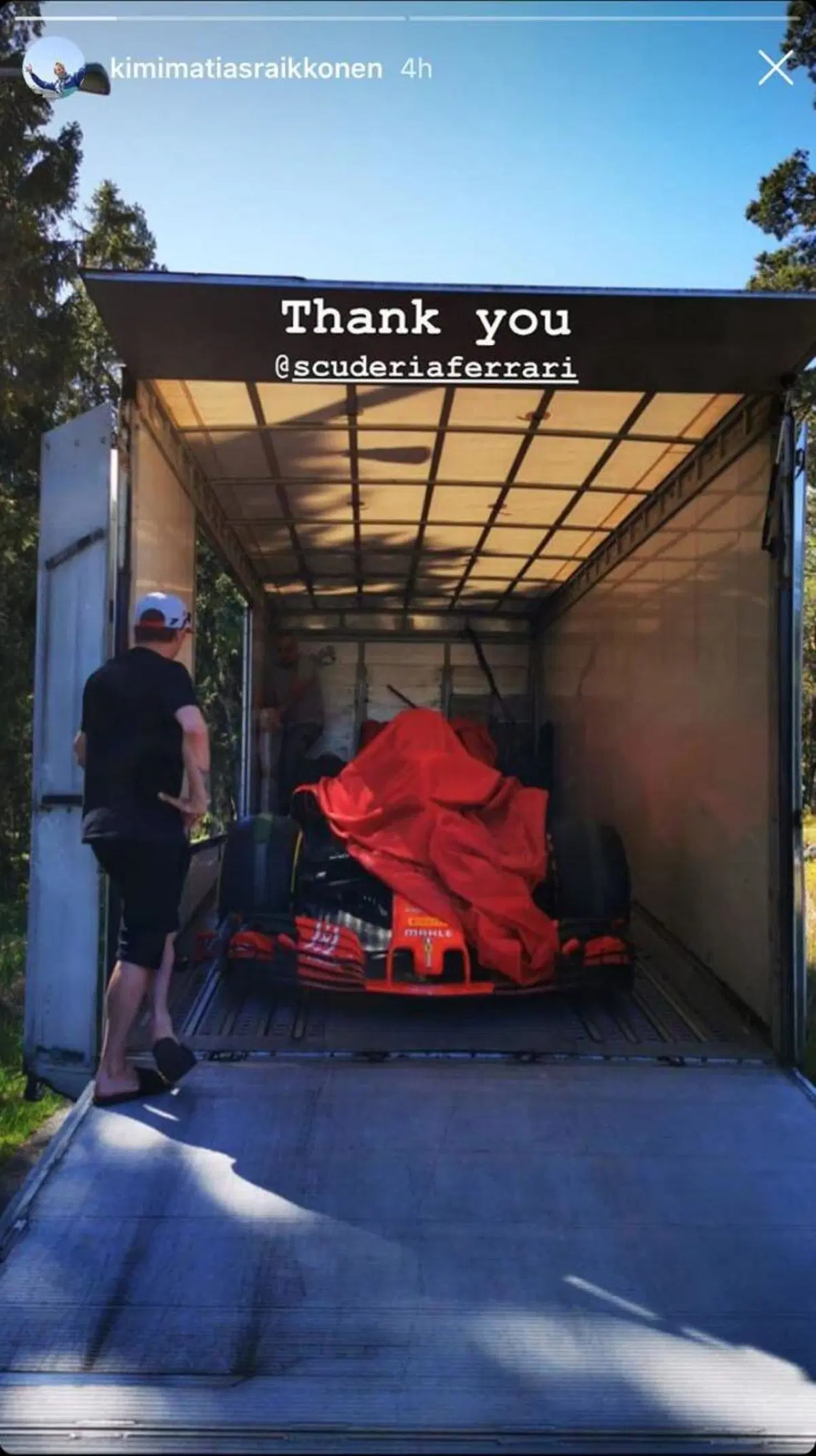 F1. Kimi, c'è posta per te: consegnata a casa Raikkonen la SF71H della vittoria ad Austin (2)