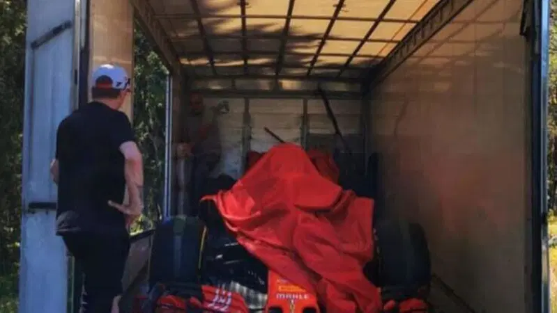 F1. Kimi, c'&egrave; posta per te: consegnata a casa Raikkonen la SF71H della vittoria ad Austin