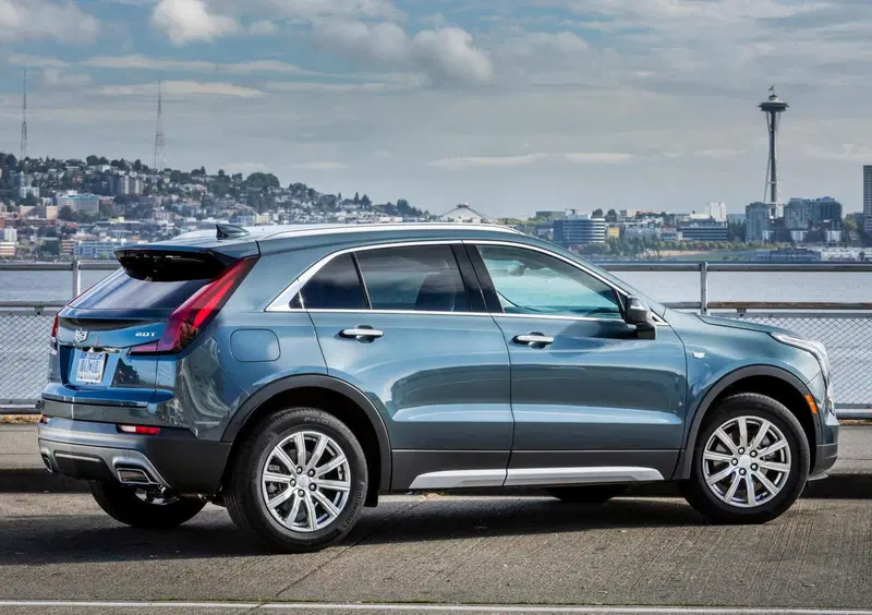 Cadillac XT4 (2020-23) (2)