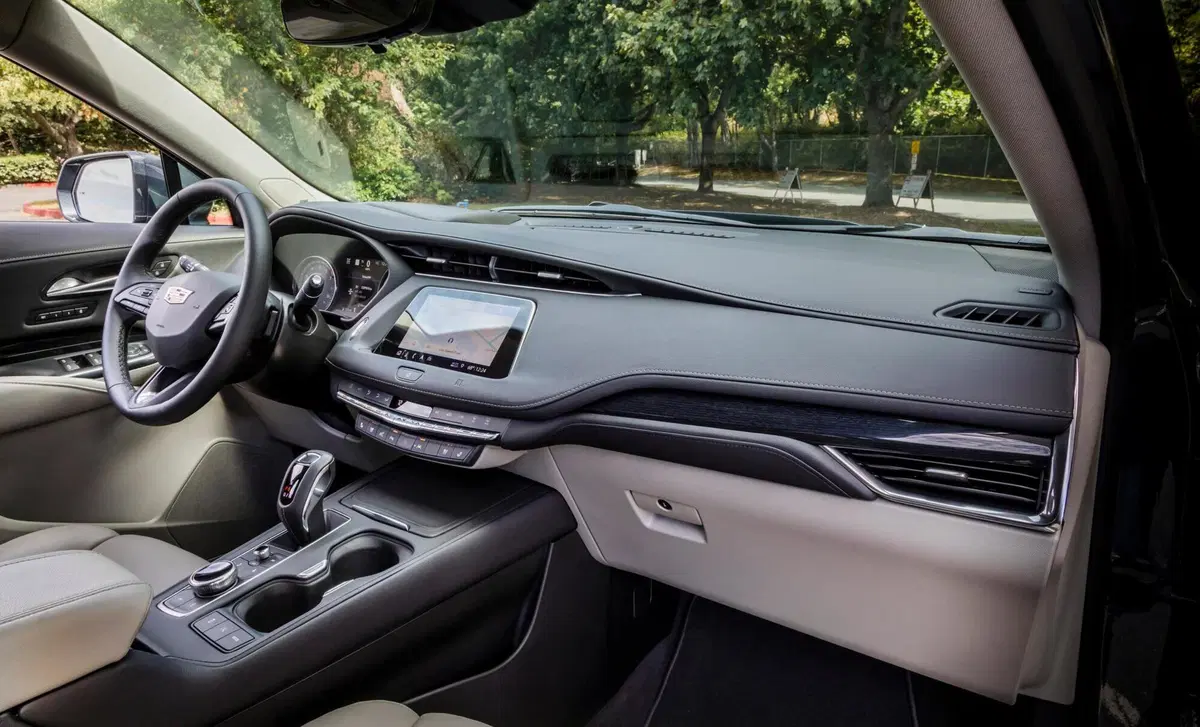 Cadillac XT4 (2020-23) (16)