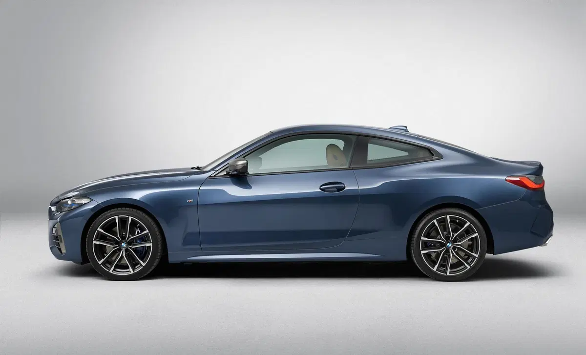 BMW Serie 4 Coupé M4  CS (3)