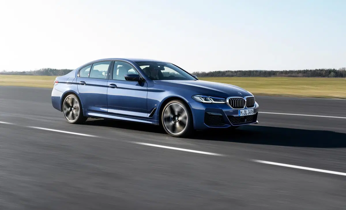 BMW Serie 5 (2016-23) (8)
