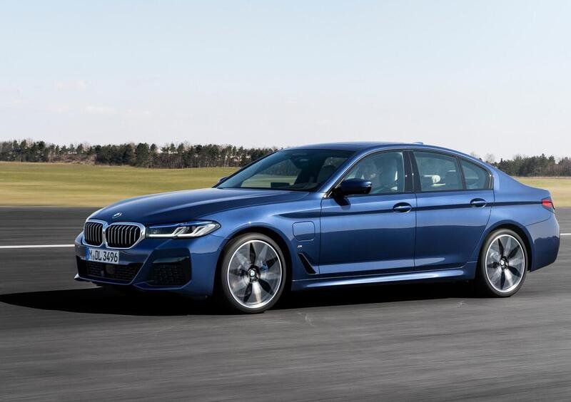 BMW Serie 5 (2016->>) (6)