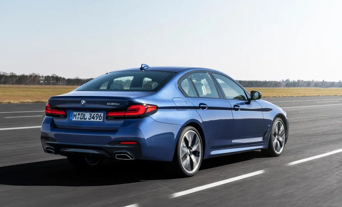 BMW Serie 5 (2016-23) (4)
