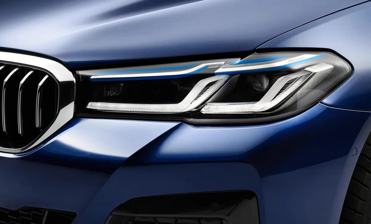 BMW Serie 5 (2016-23) (19)