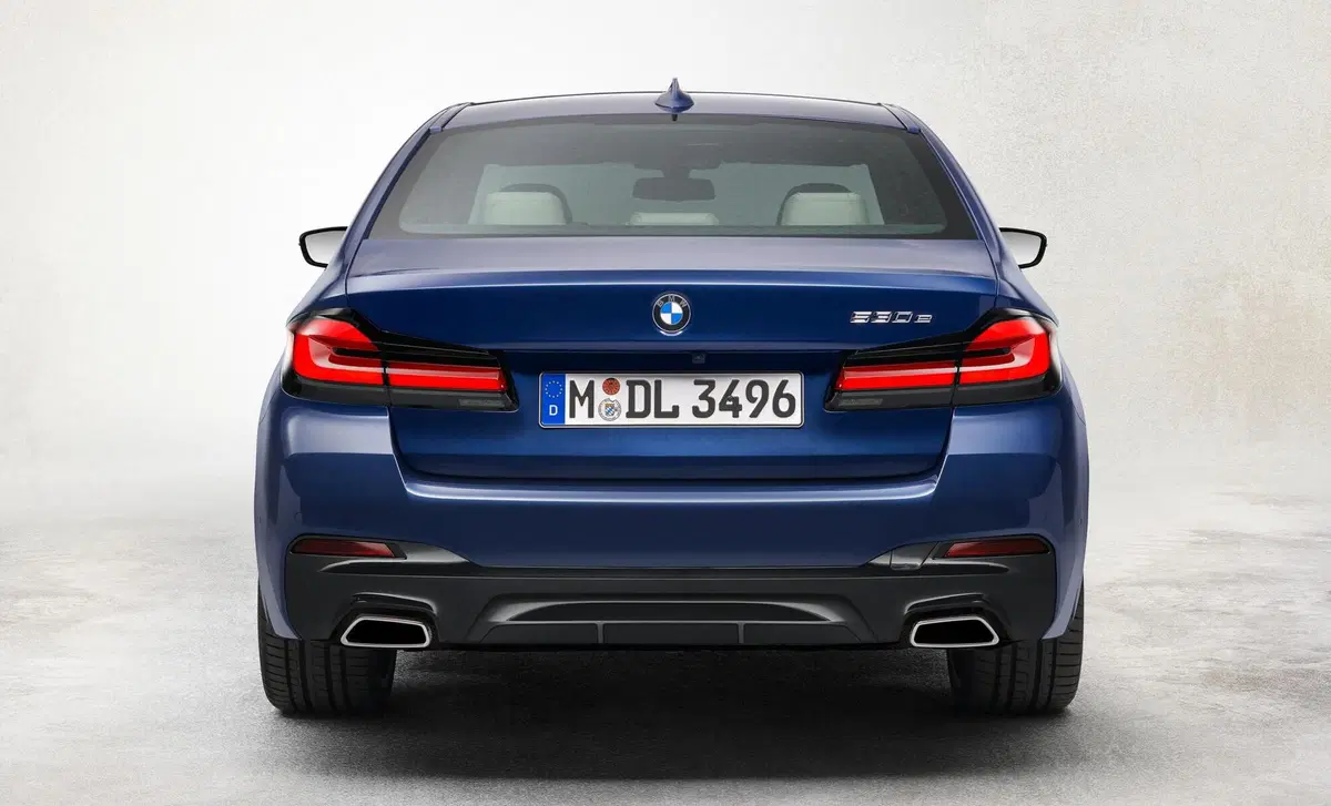 BMW Serie 5 (2016-23) (5)