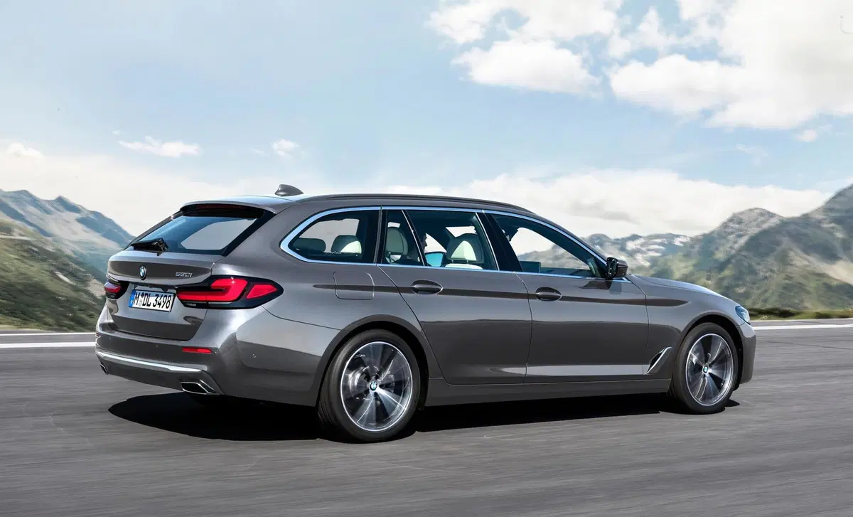 BMW Serie 5 Touring (2017-24) (10)