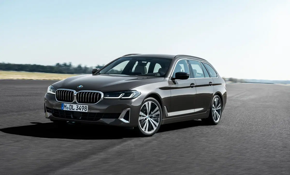 BMW Serie 5 Touring (2017-24) (9)