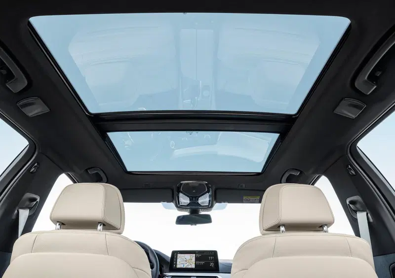 BMW Serie 5 Touring (2017-24) (18)