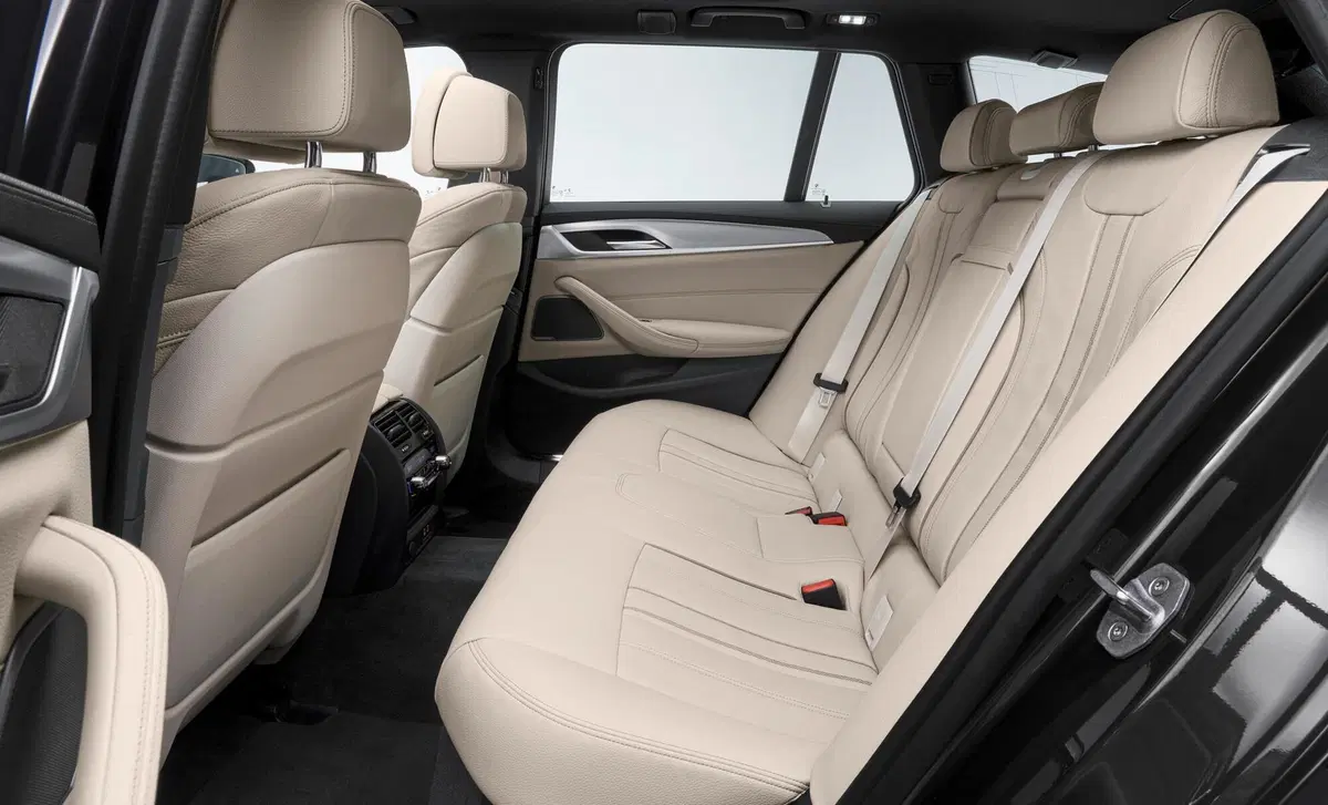 BMW Serie 5 Touring (2017-24) (13)