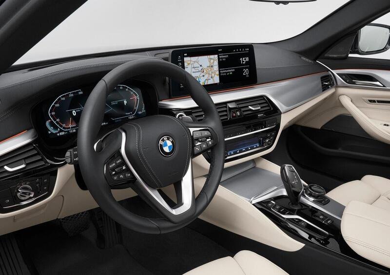 BMW Serie 5 Touring (2017-24) (19)