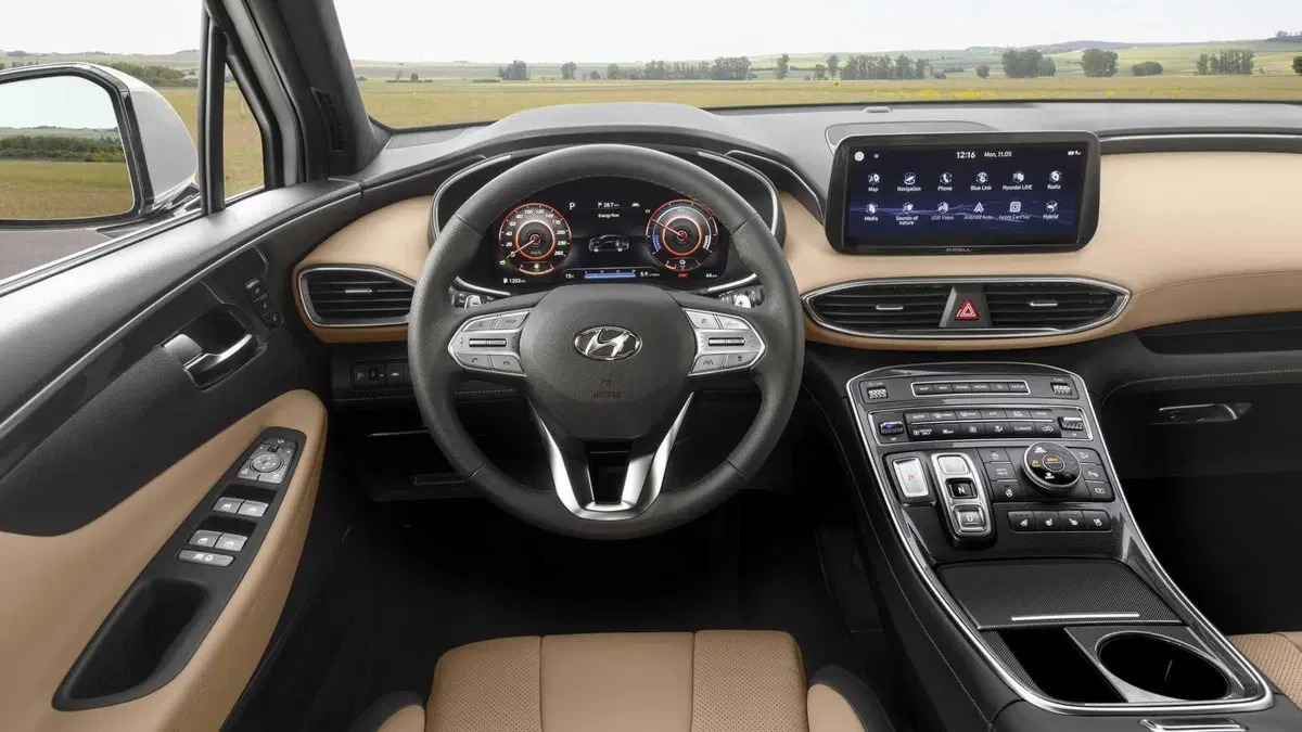 Nuovo Hyundai Santa Fe: il SUV coreano si rinnova (5)