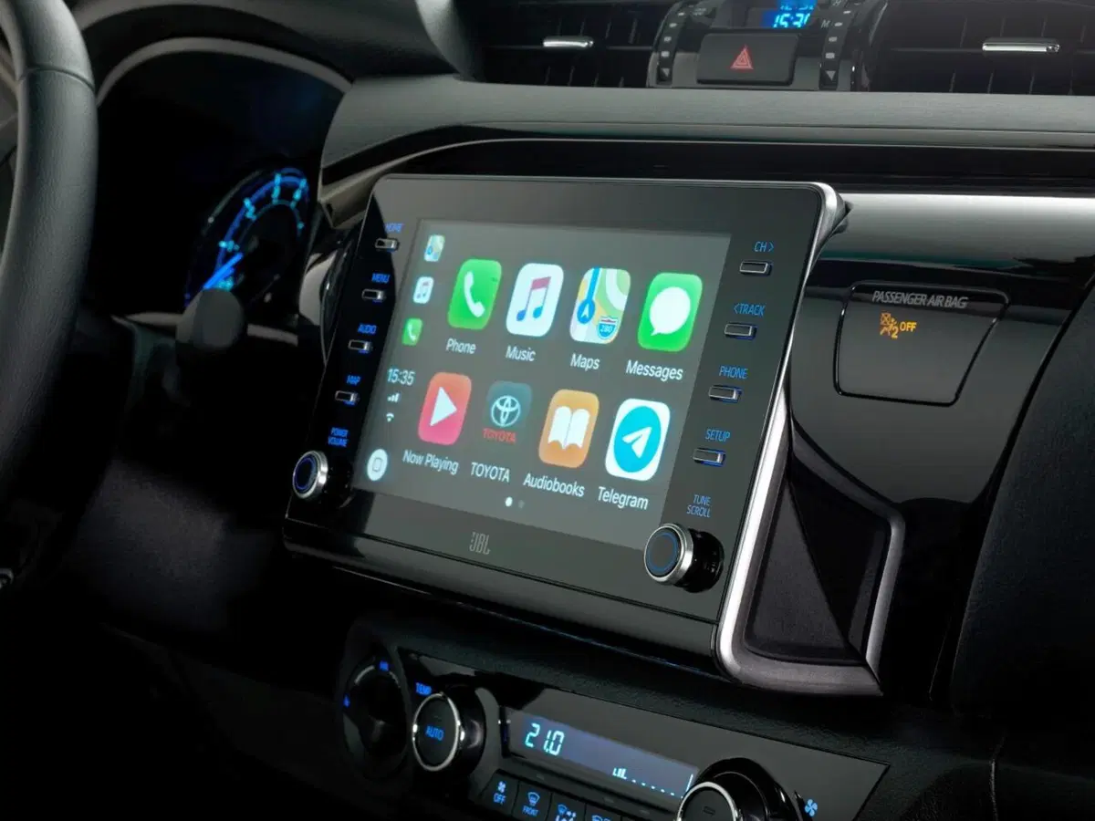 Toyota Hilux, ecco la generazione 2021 (13)