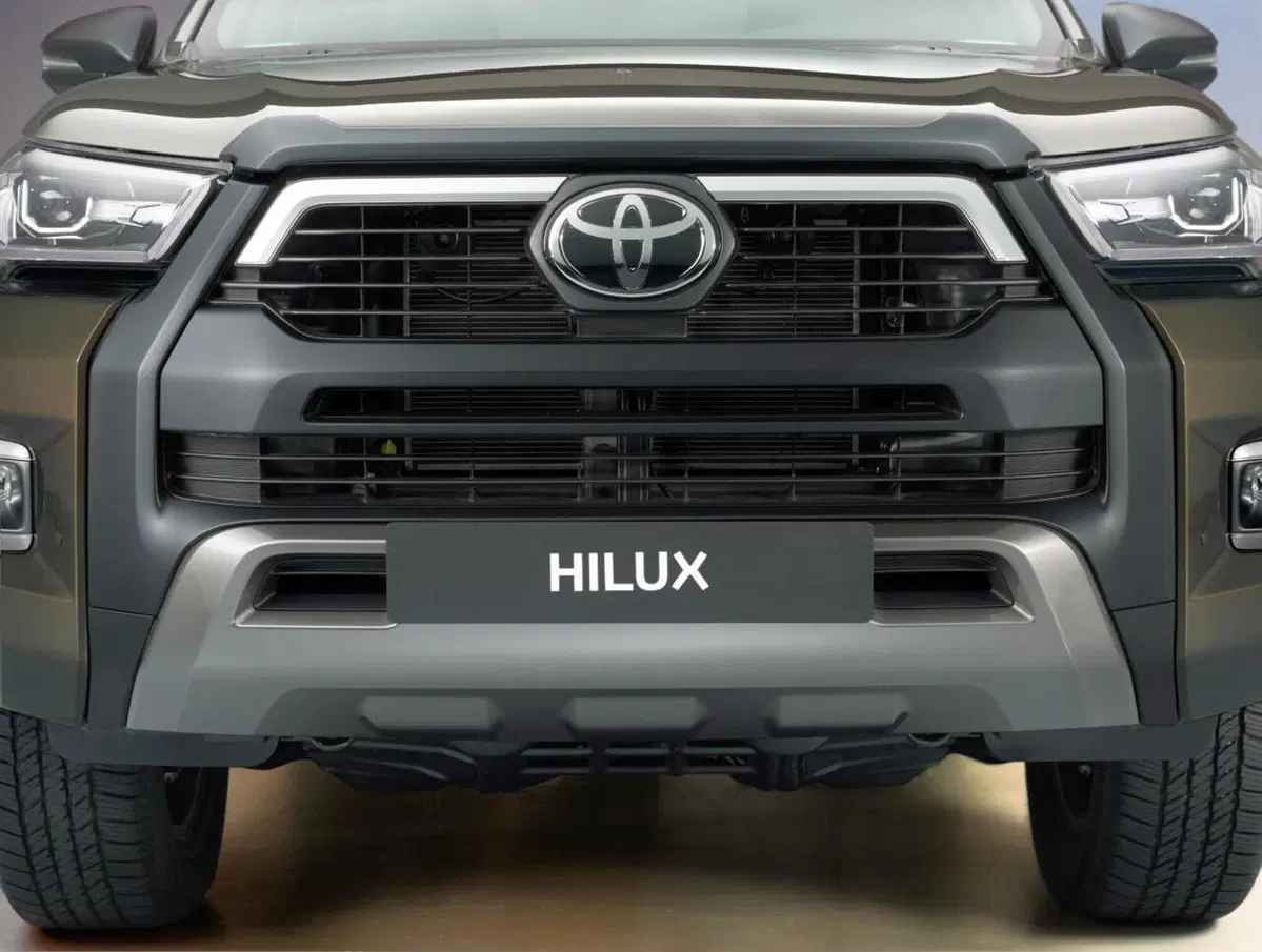 Toyota Hilux, ecco la generazione 2021 (18)