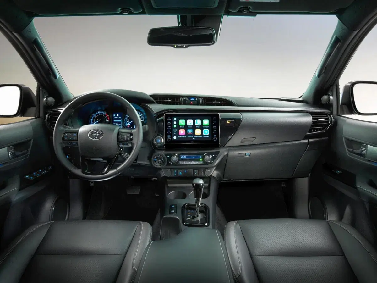 Toyota Hilux, ecco la generazione 2021 (24)