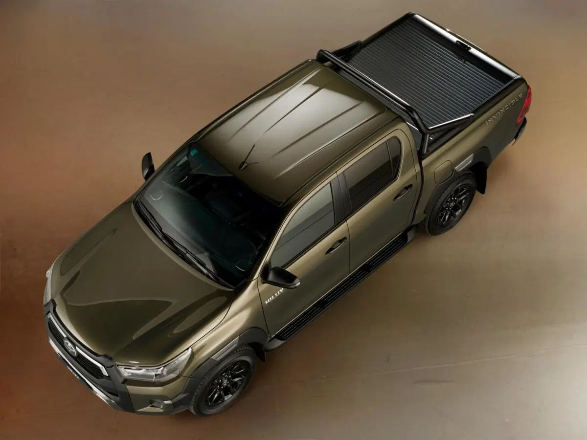 Toyota Hilux, ecco la generazione 2021 (6)