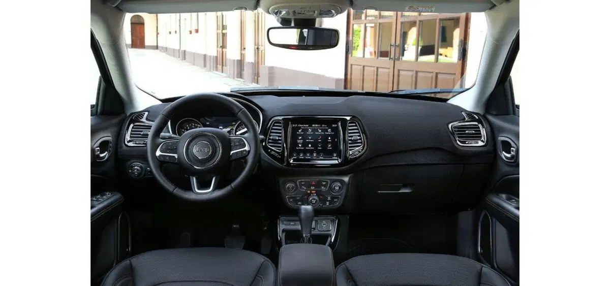 Jeep Compass 2020 è tutta italiana e pure scontata, Da prendere online in 3 settimane [2WD automatica con il 1.3] (2)
