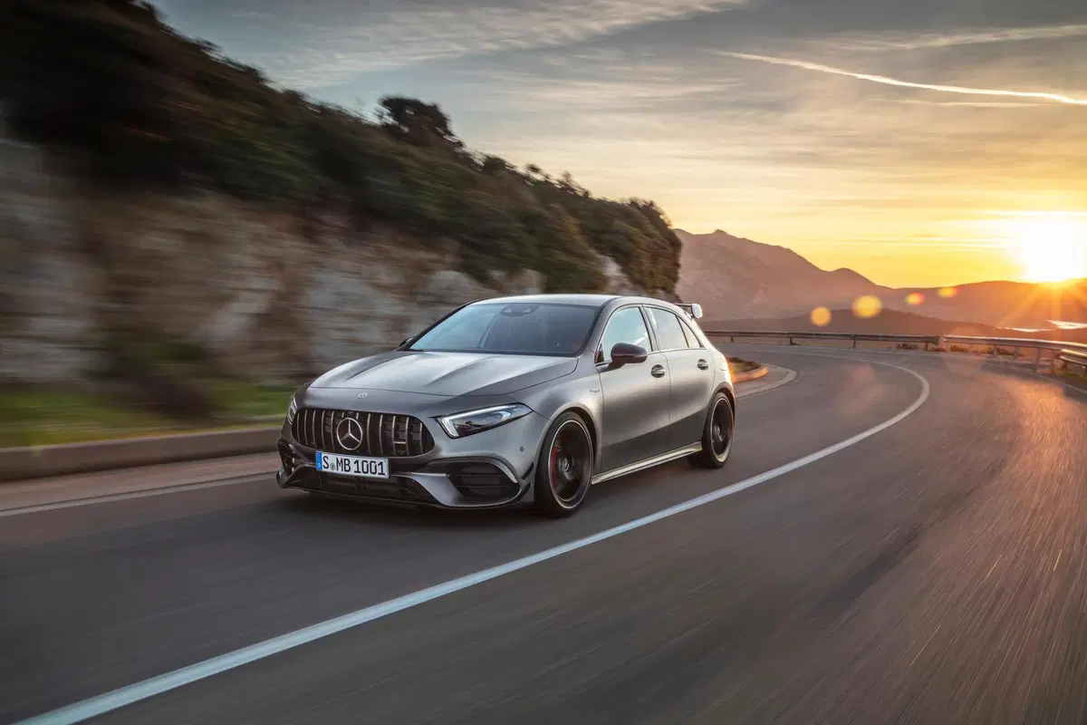 Mercedes-AMG A 45 S, 421 cavalli da domare... [Video]