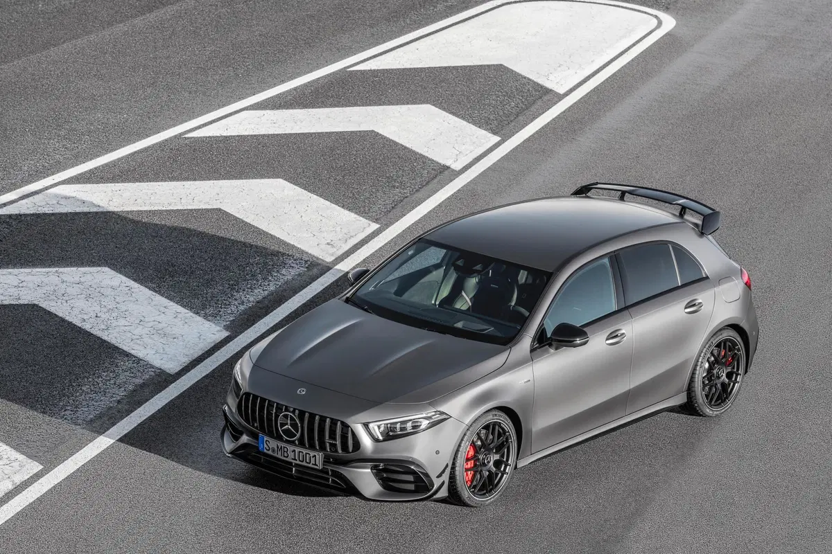 Mercedes-AMG A 45 S, 421 cavalli da domare... [Video] (8)