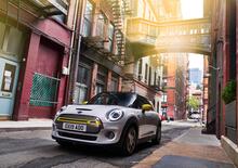 Mini Full Electric: finalmente l'abbiamo guidata in due [Video]