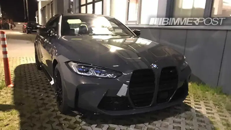 Nuova BMW M4, sul web spuntano le prime foto
