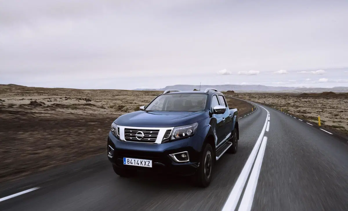 Nissan Navara 2.5 dCi 190CV 4 porte Double Cab Sport Platinum (6)