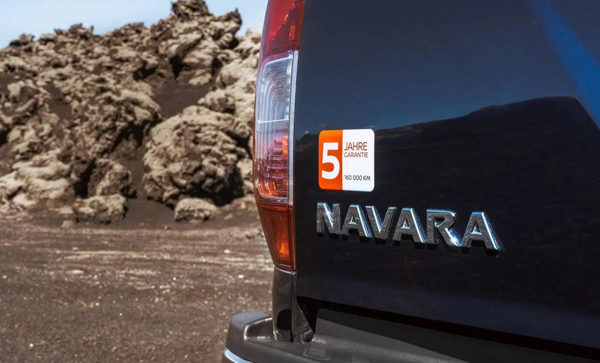 Nissan Navara 2.5 dCi 190CV 4 porte Double Cab Sport Platinum (24)