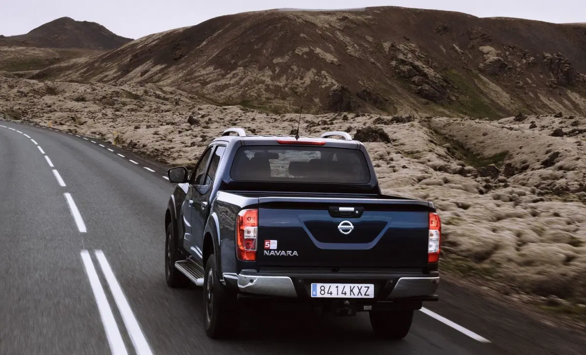 Nissan Navara 2.5 dCi 190CV 4 porte Double Cab Sport Platinum (7)