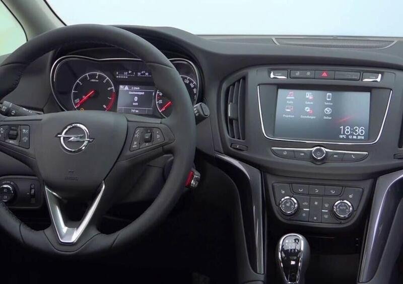 Opel Zafira (2016-20) (7)