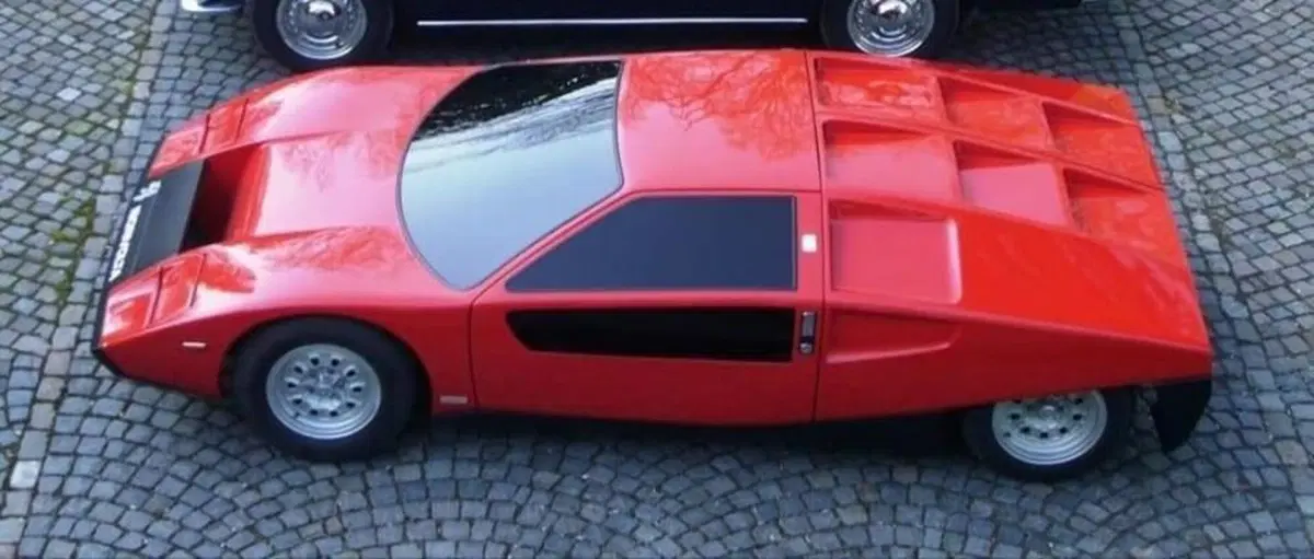 Ferri da urlo tricolori, ma non from Emilia: Iso Rivolta Varedo (GT V8) (4)
