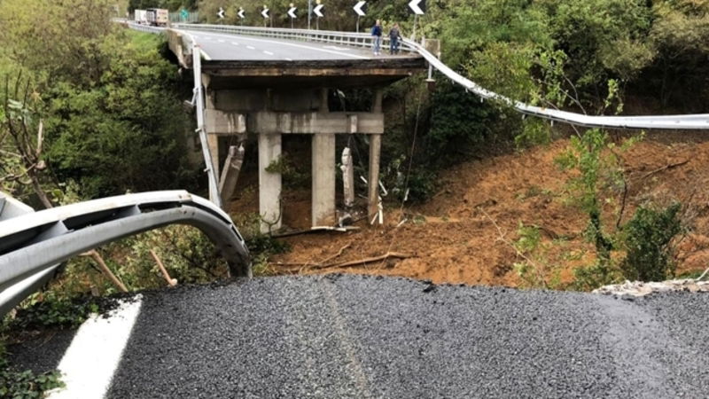 Maltempo: crolla un ponte nel Frusinate