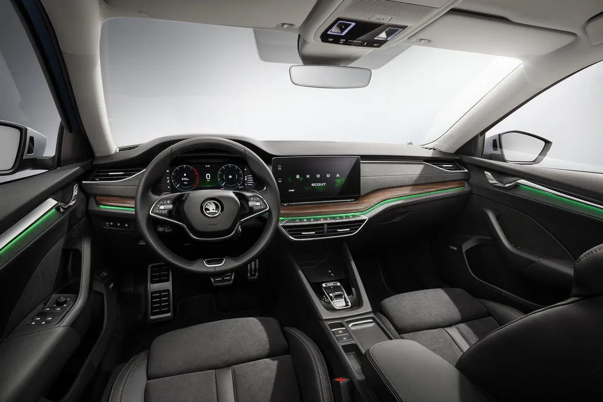 Skoda Octavia Scout 2020, ora è anche mild hybrid (3)