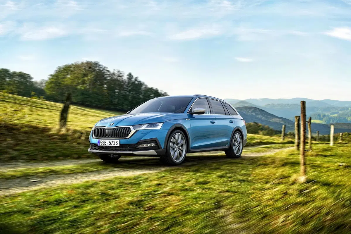 Skoda Octavia Scout 2020, ora è anche mild hybrid (4)