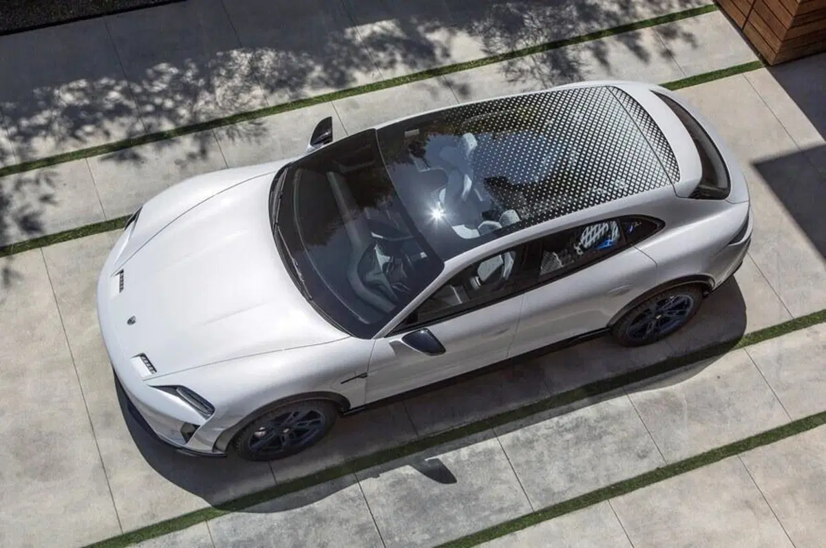 La Porsche Taycan Cross Turismo arriverà prima del previsto (2)