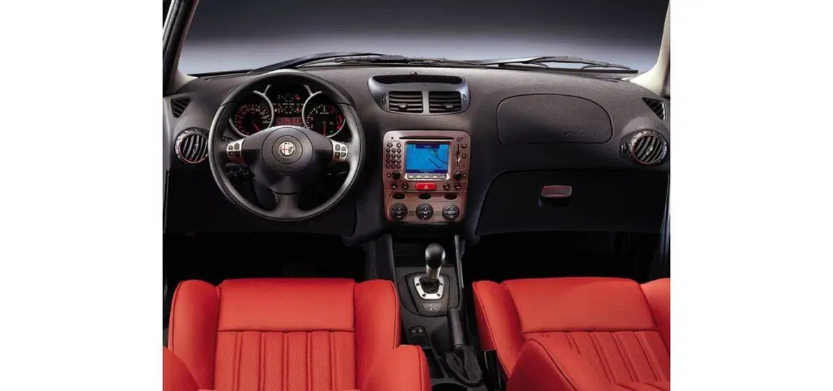 Buon Compleanno Alfa, La prima Plugin del Biscione vince il premio Auto dell’anno ed è 100% italiana [model 937] (7)