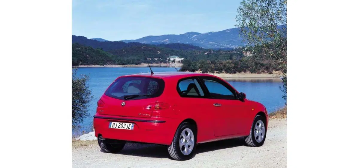 Buon Compleanno Alfa, La prima Plugin del Biscione vince il premio Auto dell’anno ed è 100% italiana [model 937] (4)