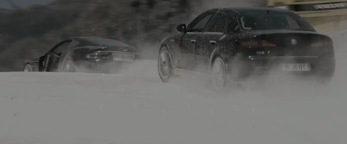 Ma quanto era cattiva l'Alfa 159 in Quantum Of Solace? Aston Martin spostati (4)