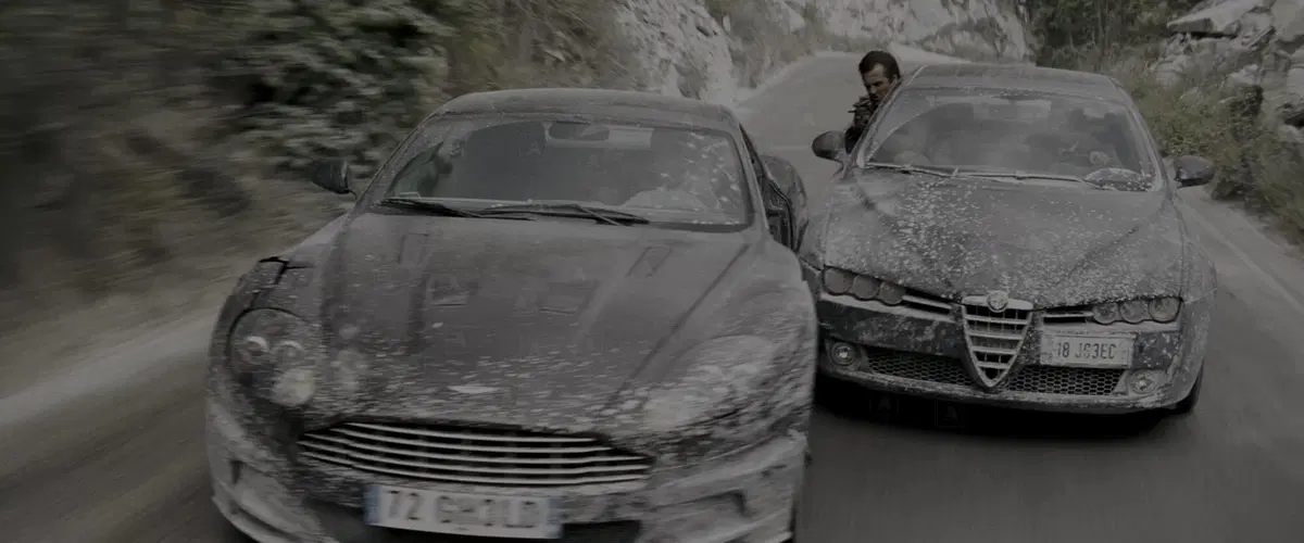 Ma quanto era cattiva l'Alfa 159 in Quantum Of Solace? Aston Martin spostati