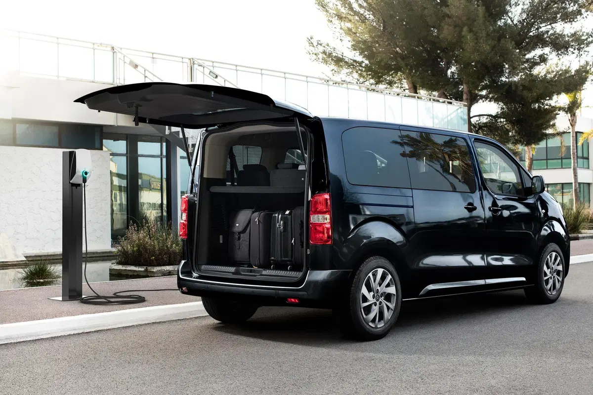 Citroen ë-SpaceTourer, lo SpaceTourer diventa elettrico (8)