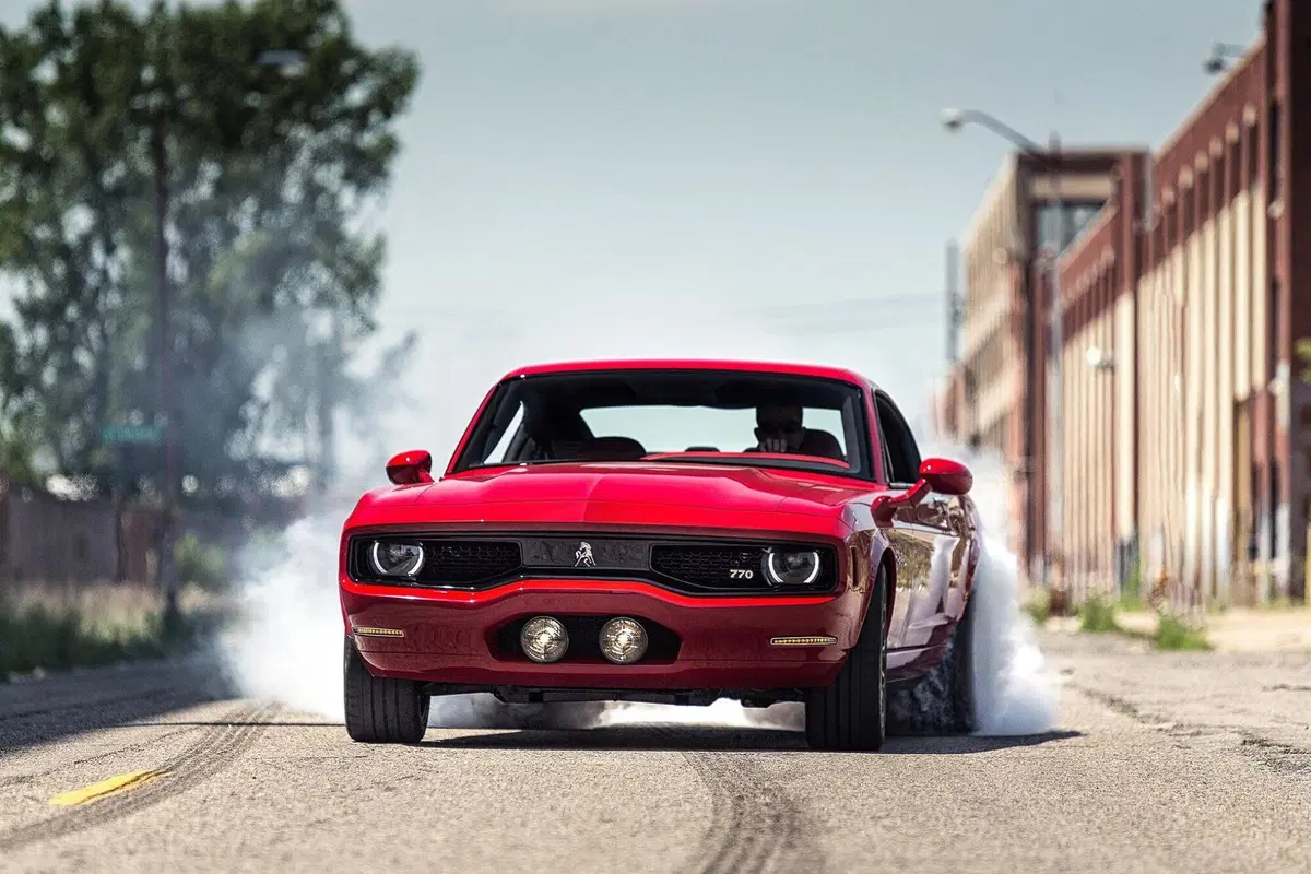 La “peggio” muscle-car americana che mixa Ford Chevrolet e Dodge, Costa troppo: Equus Bass770 [video] (9)