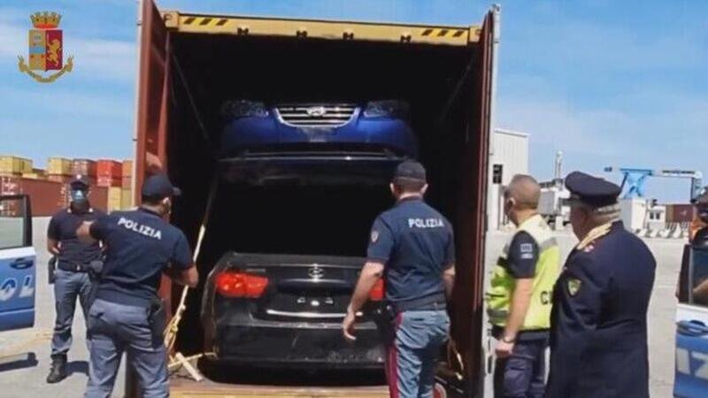 Dal Canada alla Libia: sventato traffico internazionale di auto di lusso