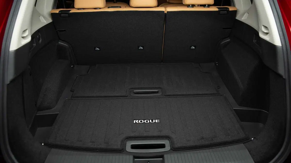 Nissan Rogue 2021: il SUV per gli USA anticipa il look del nuovo Qashqai (14)