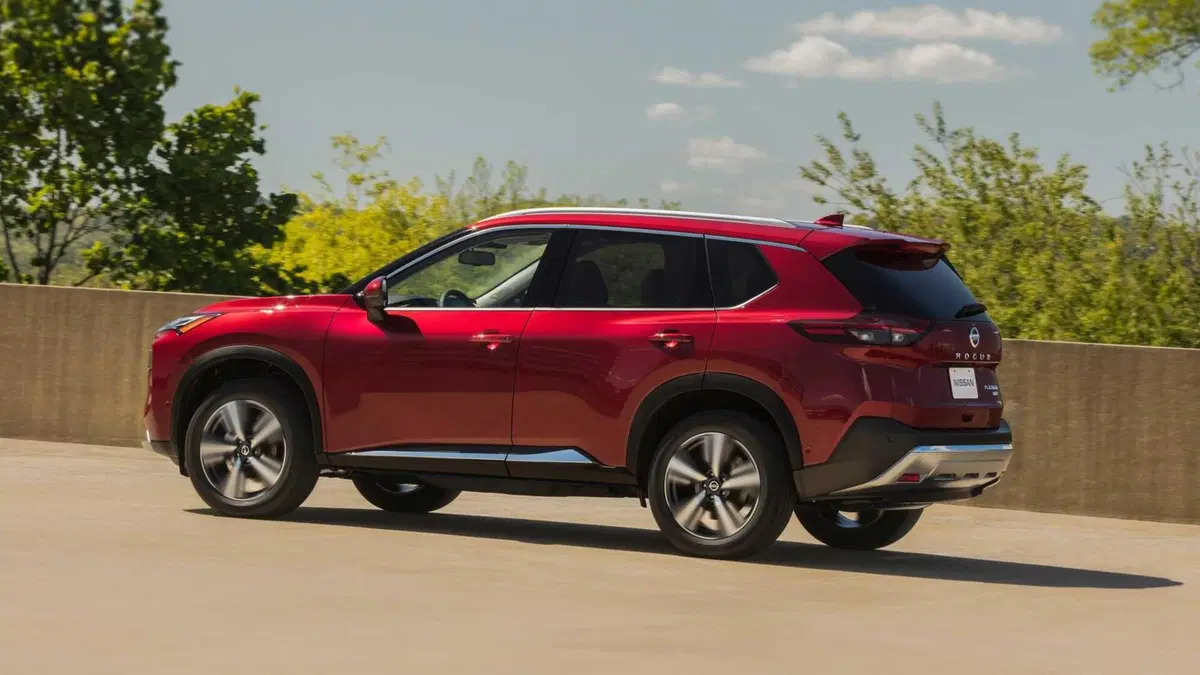 Nissan Rogue 2021: il SUV per gli USA anticipa il look del nuovo Qashqai (2)