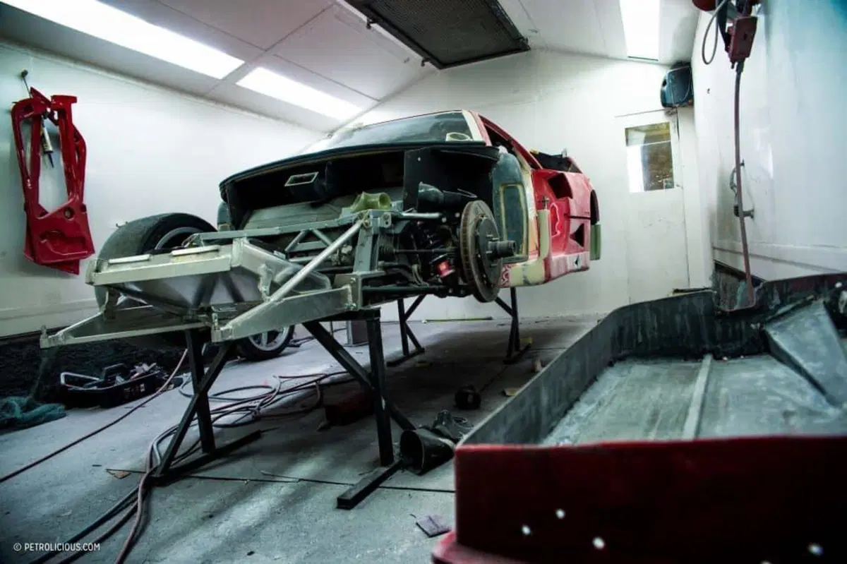 Ferrari F40 incendiata a Monaco: partito il restauro totale. Ma non è il primo caso... (2)