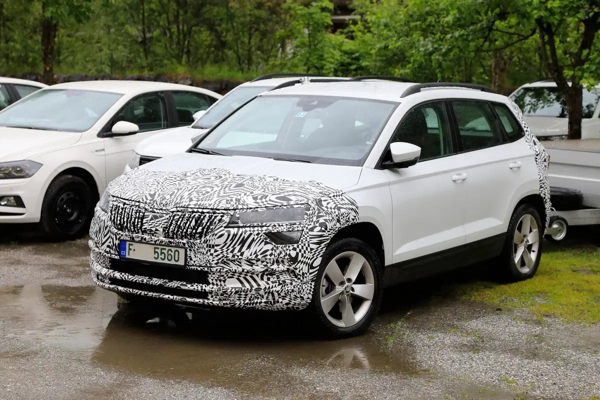 Skoda Karoq e Kodiaq verso il restyling [Foto spia] (4)