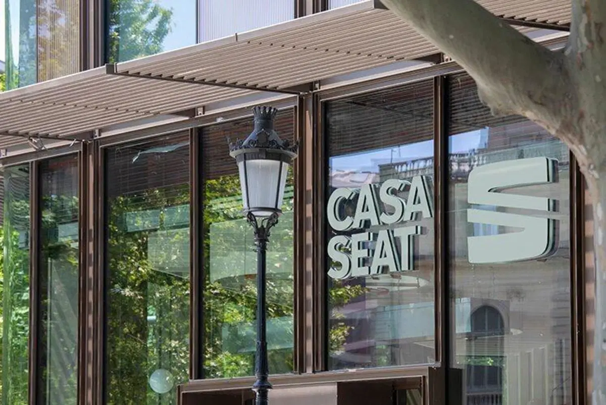 E MÓ gli spagnoli ci vendono monopattini e scooter elettrici: da Casa Seat [video] (3)