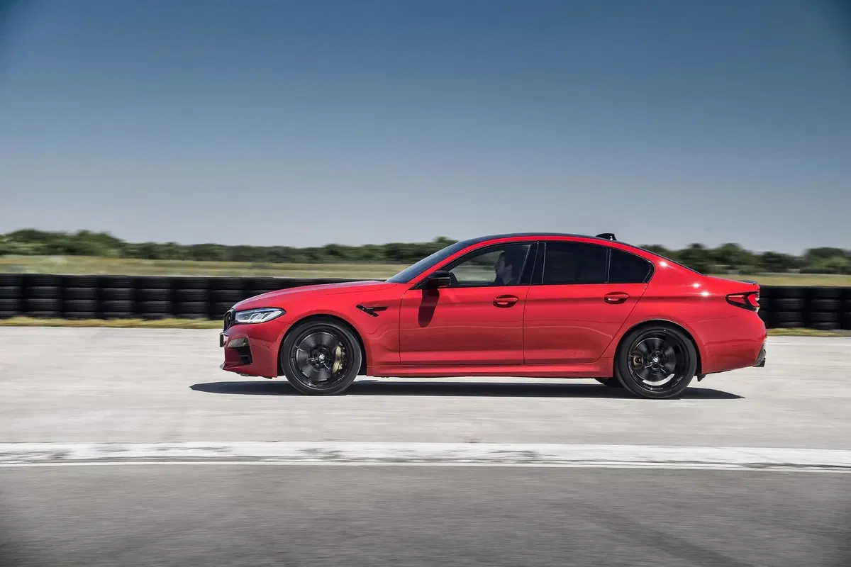 BMW M5 e M5 Competition 2020: restyling anche per le superberline da 600 e 625 CV (7)