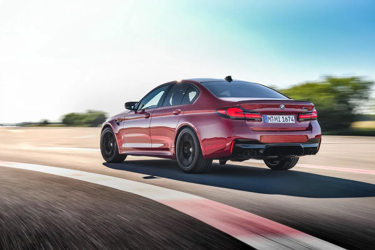 BMW M5 e M5 Competition 2020: restyling anche per le superberline da 600 e 625 CV (12)
