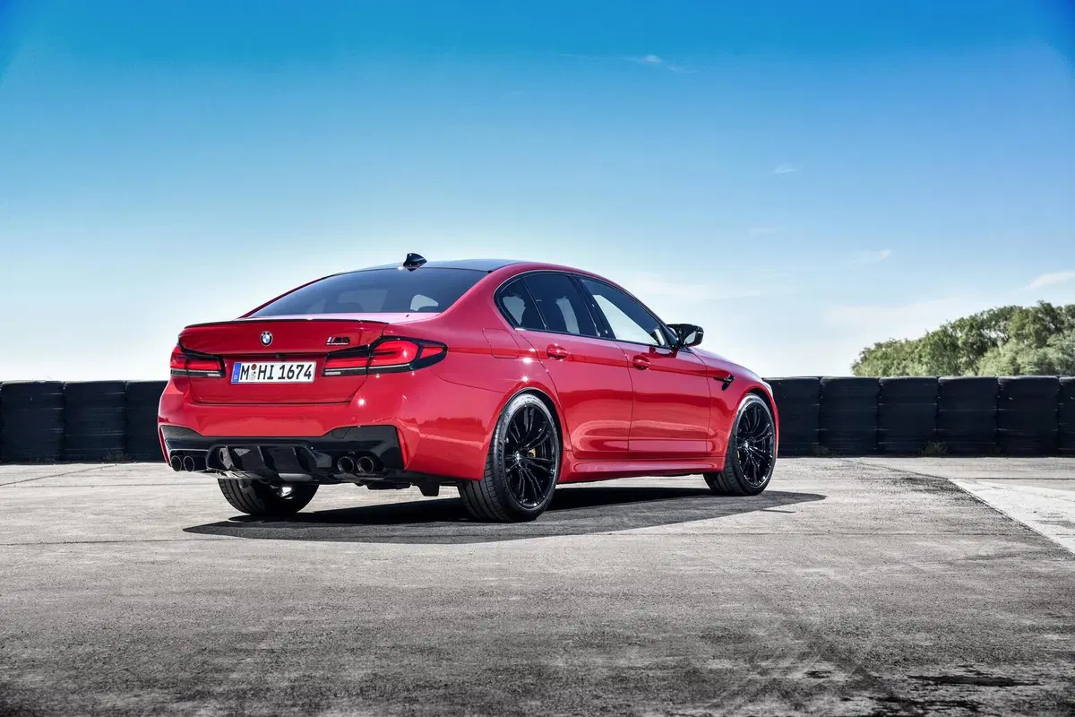 BMW M5 e M5 Competition 2020: restyling anche per le superberline da 600 e 625 CV (17)